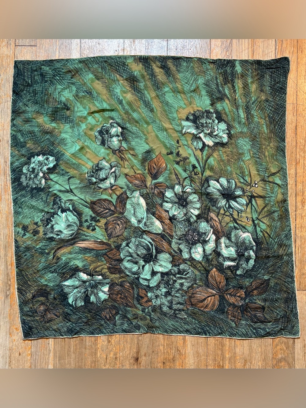 Vintage 70’s Green Floral Scarf